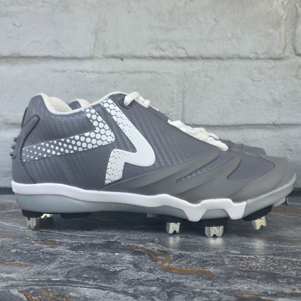 RIP-IT Diamond Gray White Metal Spike Fastpitch Softball Cleats Size 6.5